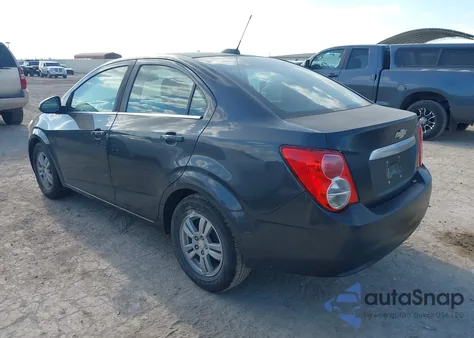 2015 Chevrolet Sonic Lt Auto z USA, uszkodzony, nr VIN 1G1JC5SHXF4169884